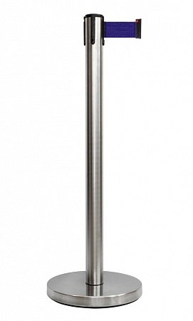 Стойка ограждения UNI-110 серебристая шлифованная плоское основание синяя лента 2,3 метра